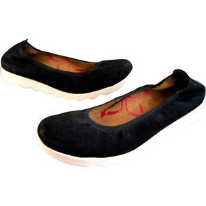 Comfortiva Womens Grace Ballet Flats Black Leather Slip On Stretch Sporty 6.5M
